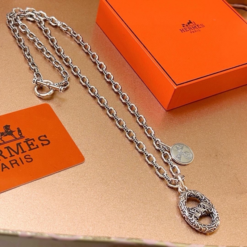 H**me5 necklaces
